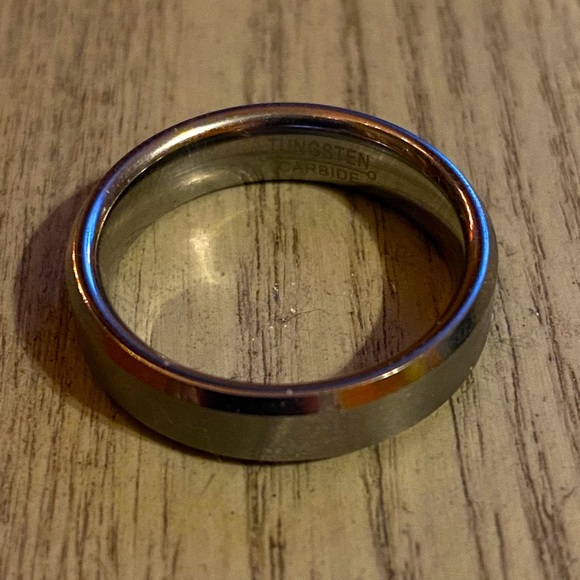 Mens Silver Tungsten Ring Size 11 - Picture 3 of 5